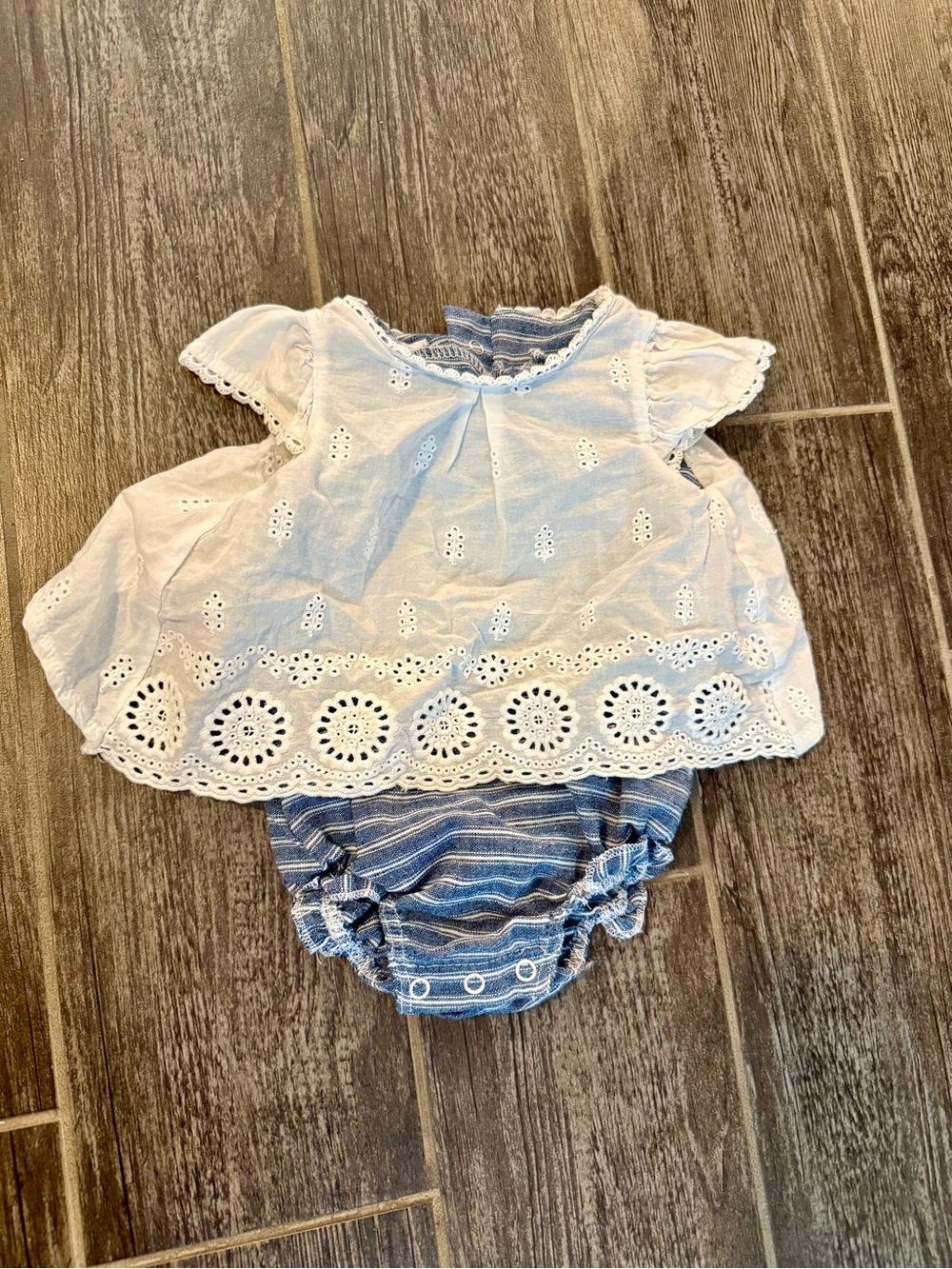 Size 6-9 Mudpie onsie